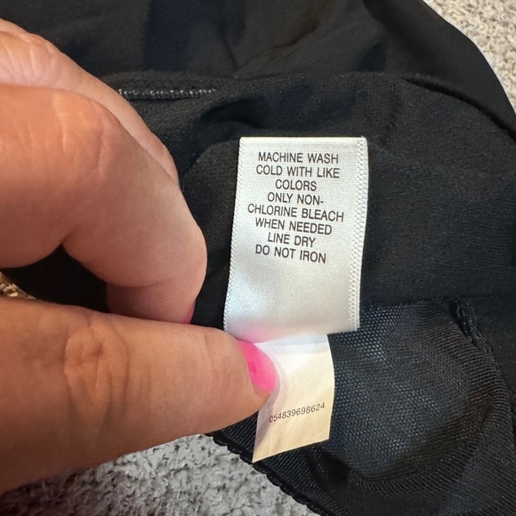 Dana Buchman Slimming One Piece Swim Suit Size 12 NWT - Picture 10 of 11